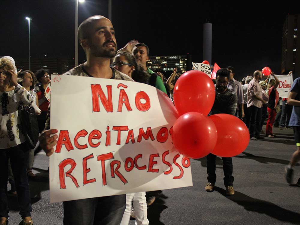 Protestos à favor da Democracia