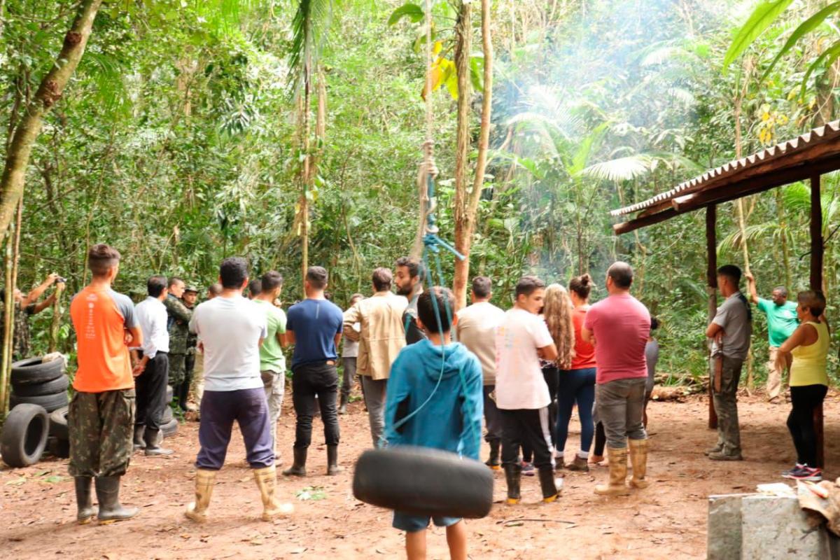 Comunidade do Rio Verde em reunião com os órgãos ambientais, em junho. Foto: comunidade caiçara