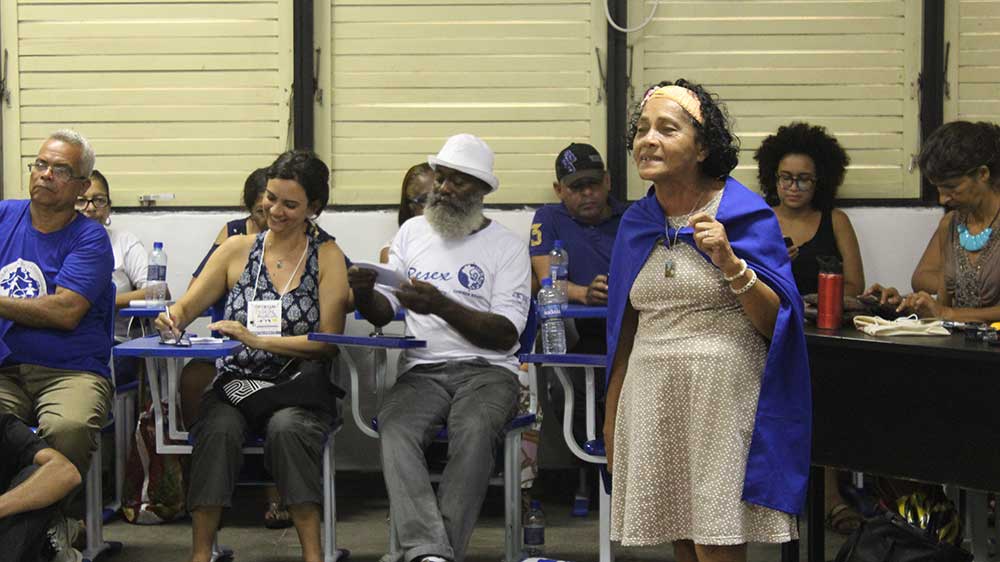 Pescadora Maria Celeste aponta as ameaças enfrentadas pelos pescadores artesanais